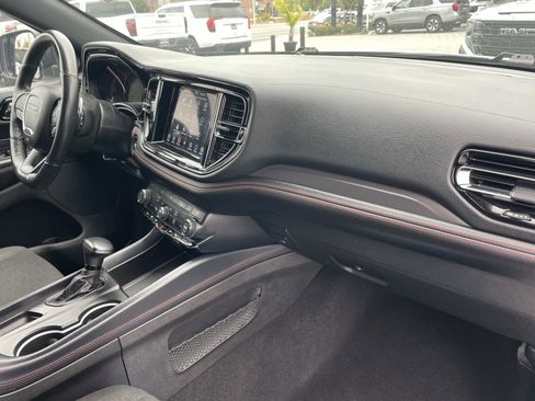 Used 2023 Dodge Durango GT RWD image 29