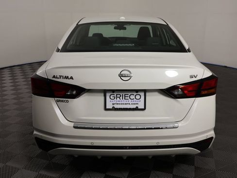 Used 2023 Nissan Altima 2.5 SV FWD image 7