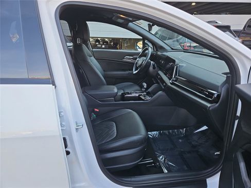 Used 2025 Kia Sportage X-Line image 29