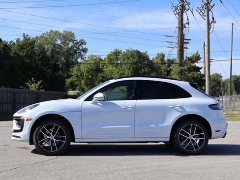 New 2026 Porsche Macan image 2