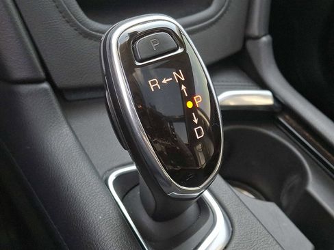 Used 2017 Cadillac XT5 Luxury w/ Driver Awareness Package image 15