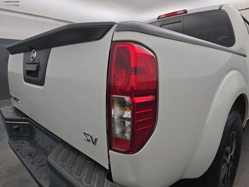 Used 2019 Nissan Frontier SV image 19