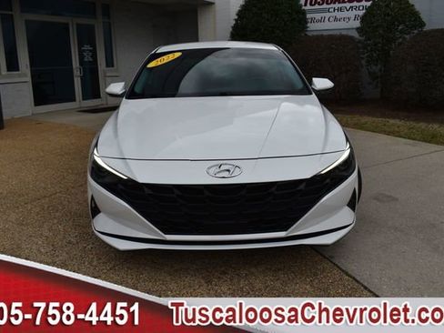 Used 2022 Hyundai Elantra SEL w/ Convenience Package image 4