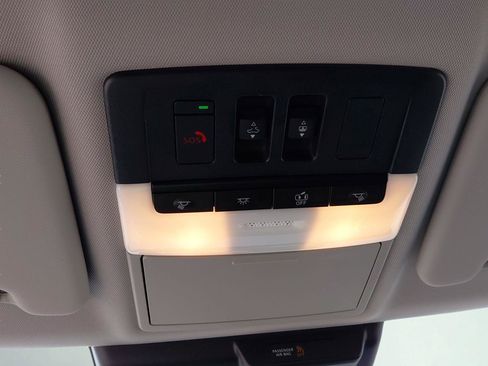 Used 2024 Mitsubishi Outlander SE AWD/4WD image 32