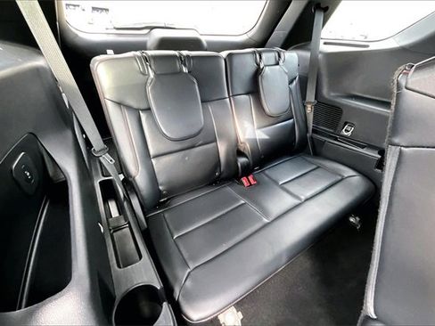 Used 2025 Ford Explorer ST-Line w/ ST-Line Street Pack image 28