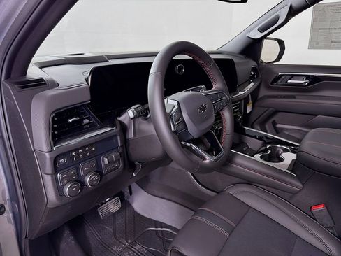 New 2026 Chevrolet Suburban RST image 9