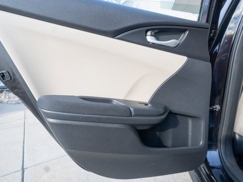 Used 2017 Honda Civic EX-T image 16