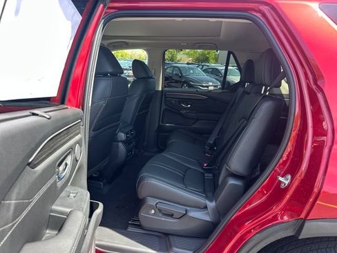 New 2026 Honda Pilot Touring image 15