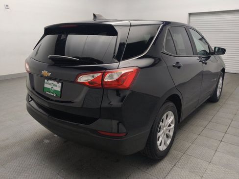 Used 2021 Chevrolet Equinox LS w/ LS Convenience Package FWD image 9