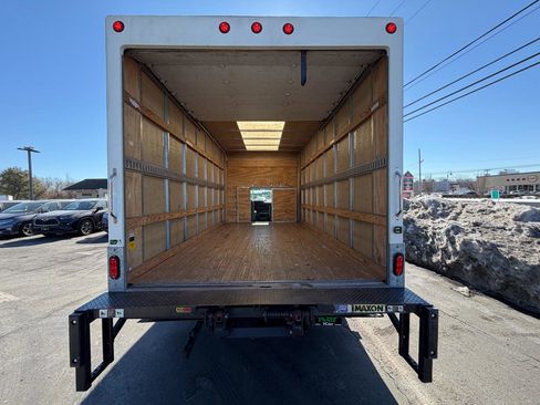 Used 2024 Ford E-350 and Econoline 350 Super Duty w/ Power Windows & Locks Group image 31