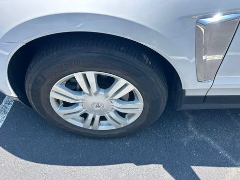 Used 2014 Cadillac SRX Luxury w/ Driver Awareness Package FWD image 15