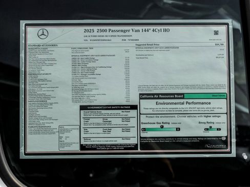 Used 2025 Mercedes-Benz Sprinter 2500 image 27