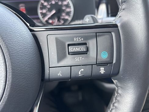 Used 2024 Nissan Pathfinder SL w/ Cargo Package image 27