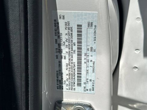 Used 2019 Ford Escape Titanium AWD/4WD image 30