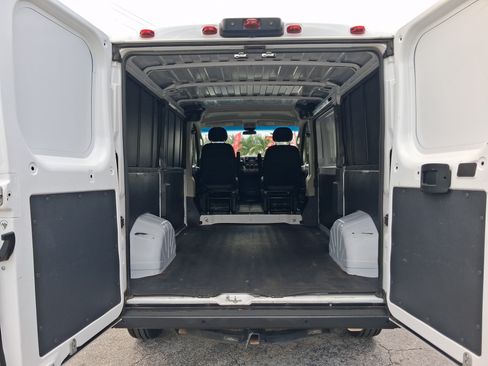Used 2021 RAM ProMaster 2500 FWD image 8