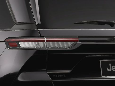 New 2024 Jeep Grand Cherokee Altitude image 12