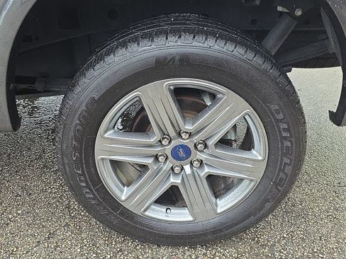 Used 2019 Ford F150 Lariat w/ Equipment Group 502A Luxury AWD/4WD image 15