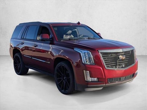 Used 2020 Cadillac Escalade Platinum w/ Escalade Sport Edition image 3