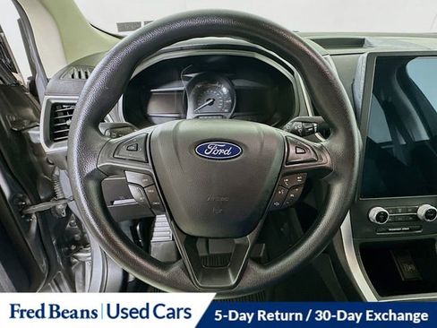 Used 2022 Ford Edge SE w/ Black Appearance Package AWD/4WD image 16