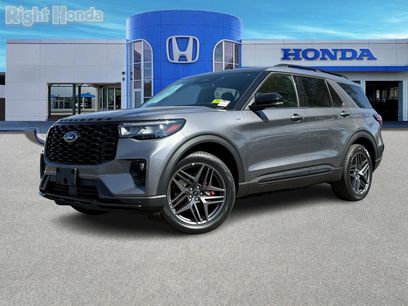 Used 2025 Ford Explorer ST-Line w/ Premium Package