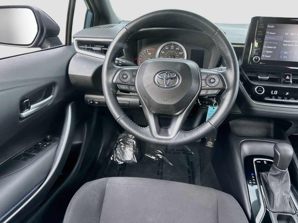Used 2022 Toyota Corolla SE FWD image 19