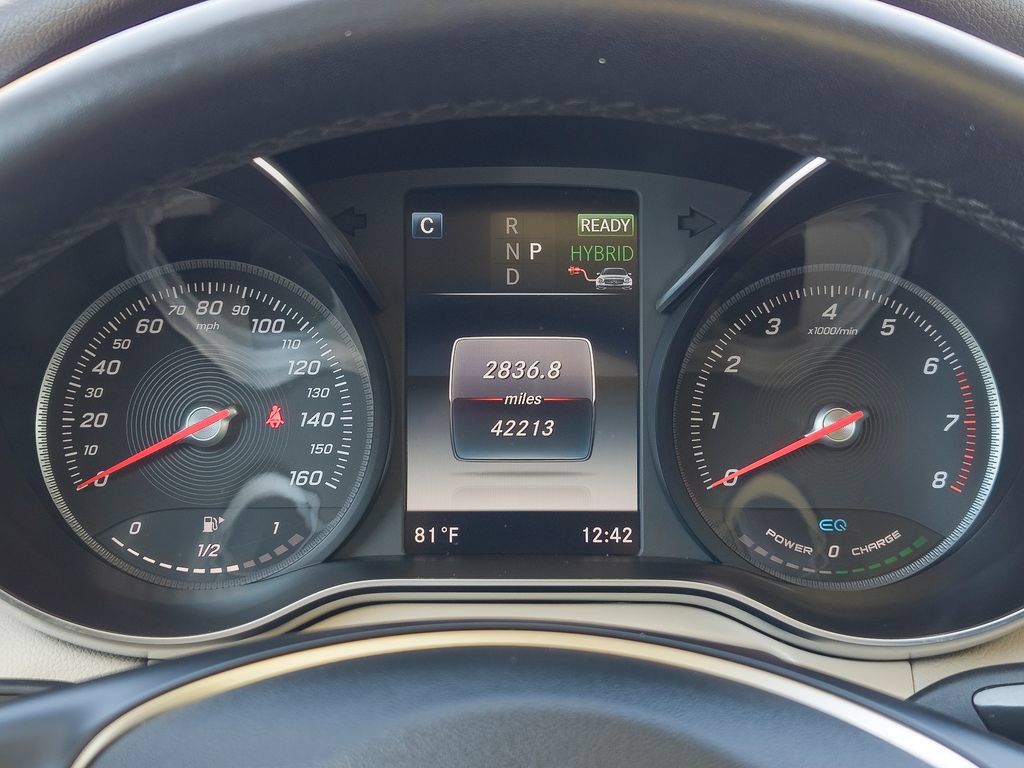 Used 2019 Mercedes-Benz GLC 350e 4MATIC image 11