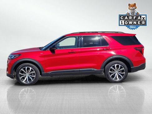 Used 2025 Ford Explorer ST-Line AWD/4WD image 7