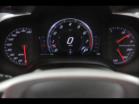 Used 2014 Chevrolet Corvette Stingray Convertible w/ 3LT Preferred Equipment Group RWD image 11
