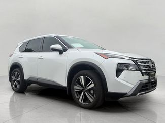 Used 2025 Nissan Rogue SL AWD/4WD video 1