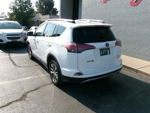 Used 2017 Toyota RAV4 XLE w/ Carpet Mat Package AWD/4WD image 9