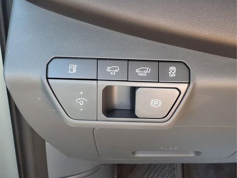 Used 2024 Kia EV9 Light Long Range RWD image 14