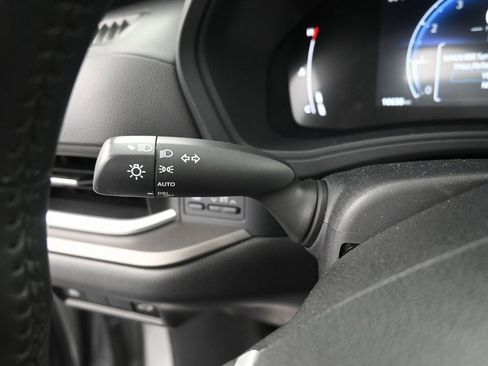 Used 2024 Toyota Grand Highlander XLE image 25