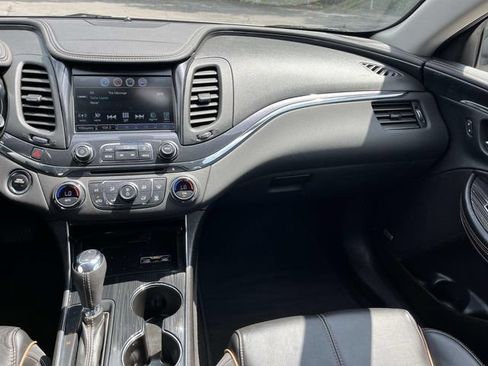 Used 2018 Chevrolet Impala Premier FWD image 11