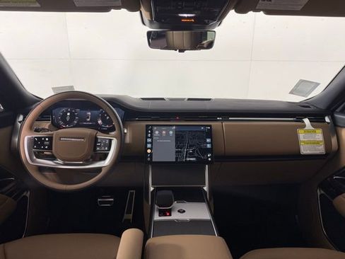New 2025 Land Rover Range Rover Long Wheelbase SE image 27