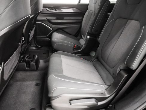 Used 2021 Jeep Grand Cherokee L Laredo w/ Luxury Tech Group I image 15