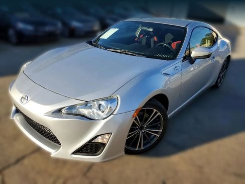 Used 2013 Scion FR-S 10 Series image 3