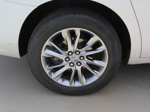 Used 2023 Buick Enclave Avenir w/ Avenir Technology Package image 34