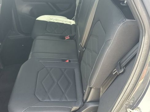 Certified 2024 Volkswagen Atlas Cross Sport SE image 13