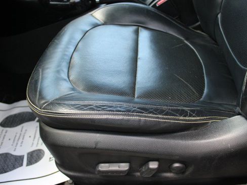 Used 2014 Kia Soul + w/ Primo Package FWD image 19
