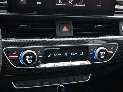 Used 2022 Audi S4 Premium image 22