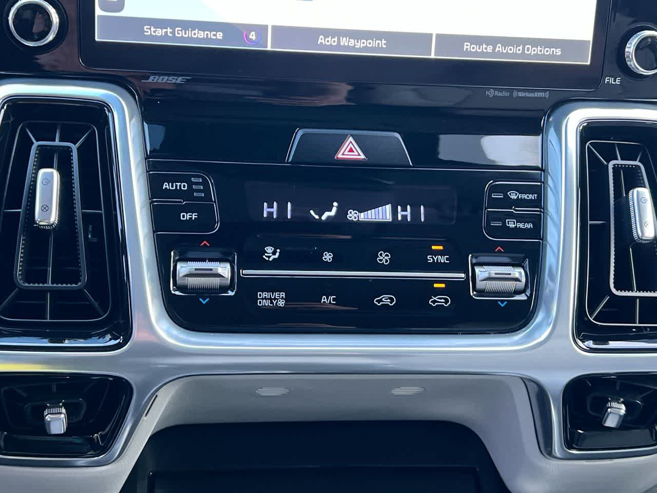 Used 2023 Kia Sorento SX Prestige w/ Panoramic Sunroof Package AWD/4WD image 19