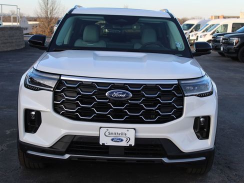New 2026 Ford Explorer Platinum image 10