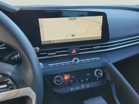 Certified 2024 Hyundai Elantra SEL image 22