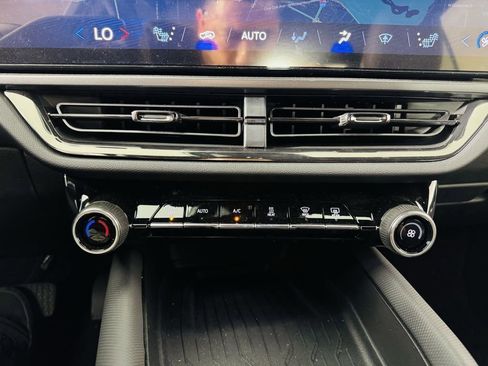 Used 2024 Chevrolet Equinox EV RS image 16