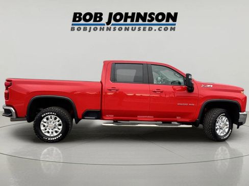 Used 2023 Chevrolet Silverado 2500 LT w/ Convenience Package image 8