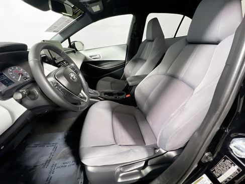 Used 2025 Toyota Corolla SE FWD image 15