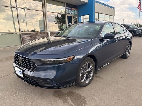 Used 2023 Honda Accord EX-L image 1