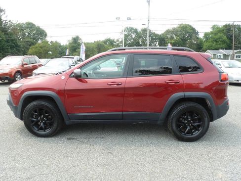 Used 2014 Jeep Cherokee Trailhawk w/ Comfort/Convenience Group AWD/4WD image 1
