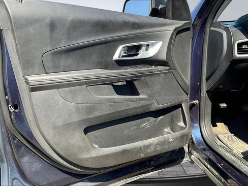 Used 2017 Chevrolet Equinox LS image 22