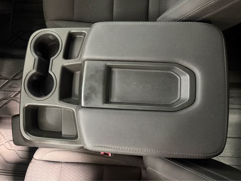 Used 2023 Chevrolet Silverado 1500 LT AWD/4WD image 22